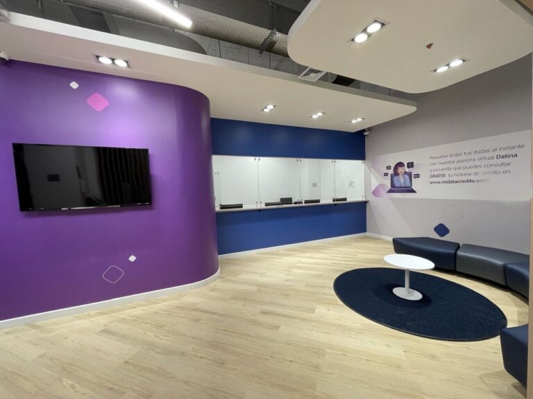 salas de espera, estaciones de trabajo.