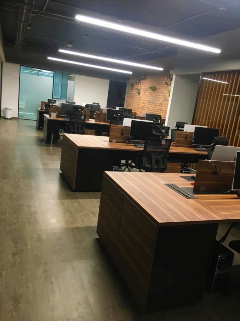 Islas de trabajo con puesto de impresion